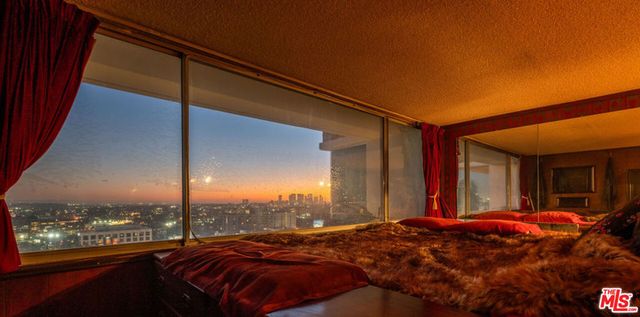 8787 Shoreham Drive 607, West Hollywood, CA 90069