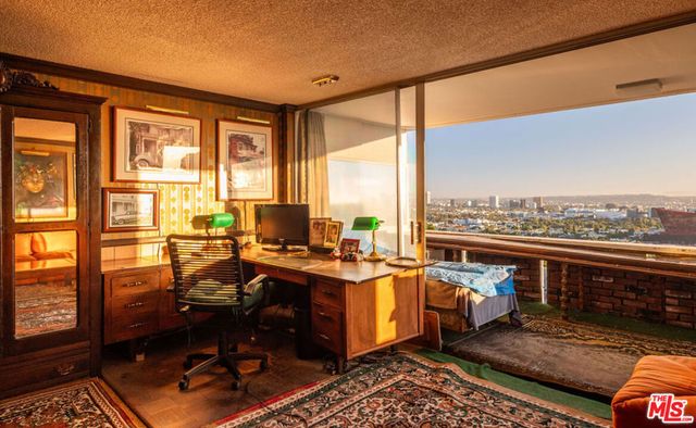 8787 Shoreham Drive 607, West Hollywood, CA 90069