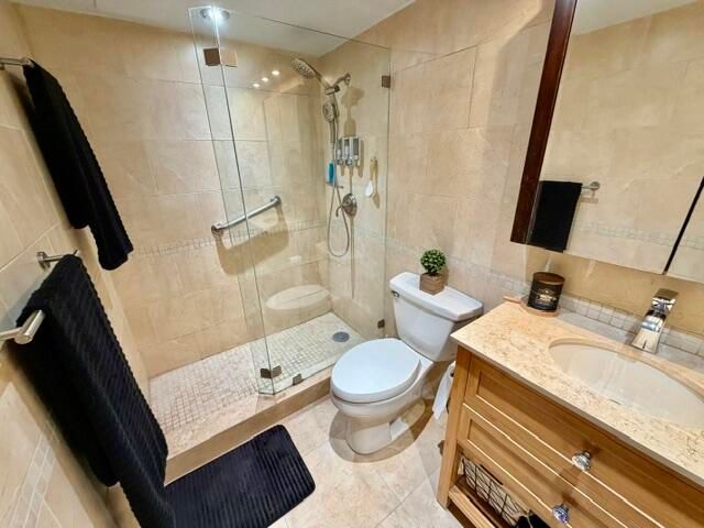 300 OREGON Street 506, Hollywood, FL 33019