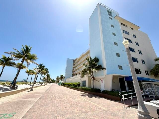 300 OREGON Street 506, Hollywood, FL 33019