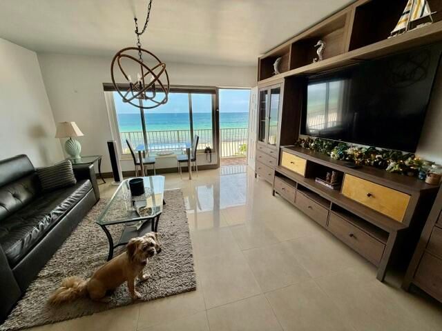 300 OREGON Street 506, Hollywood, FL 33019