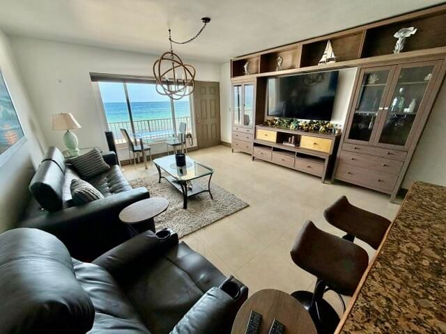 300 OREGON Street 506, Hollywood, FL 33019