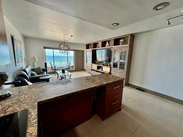 300 OREGON Street 506, Hollywood, FL 33019