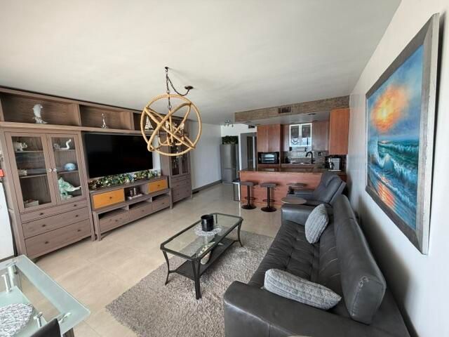 300 OREGON Street 506, Hollywood, FL 33019