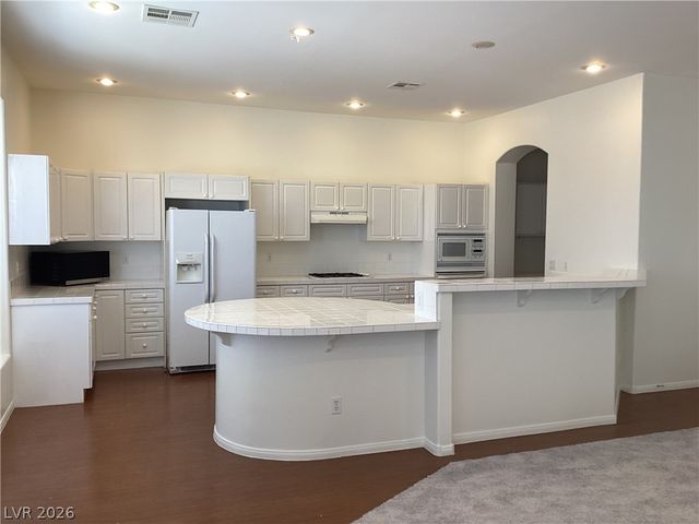 11388 Buena Sera Street, Las Vegas, NV 89141