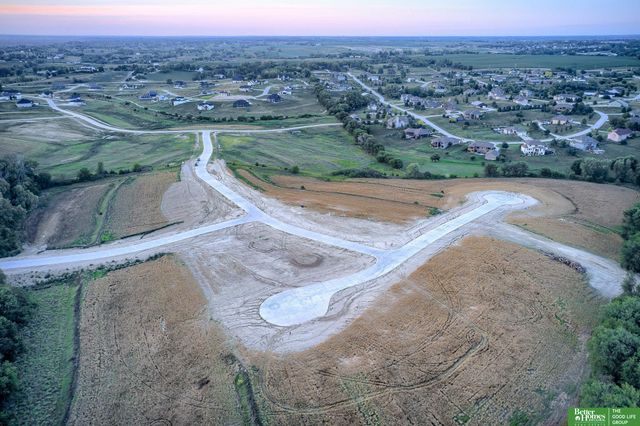 22525 Crestline Circle, Gretna, NE 68028