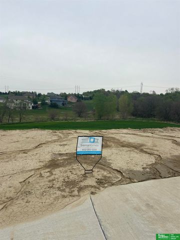 22525 Crestline Circle, Gretna, NE 68028