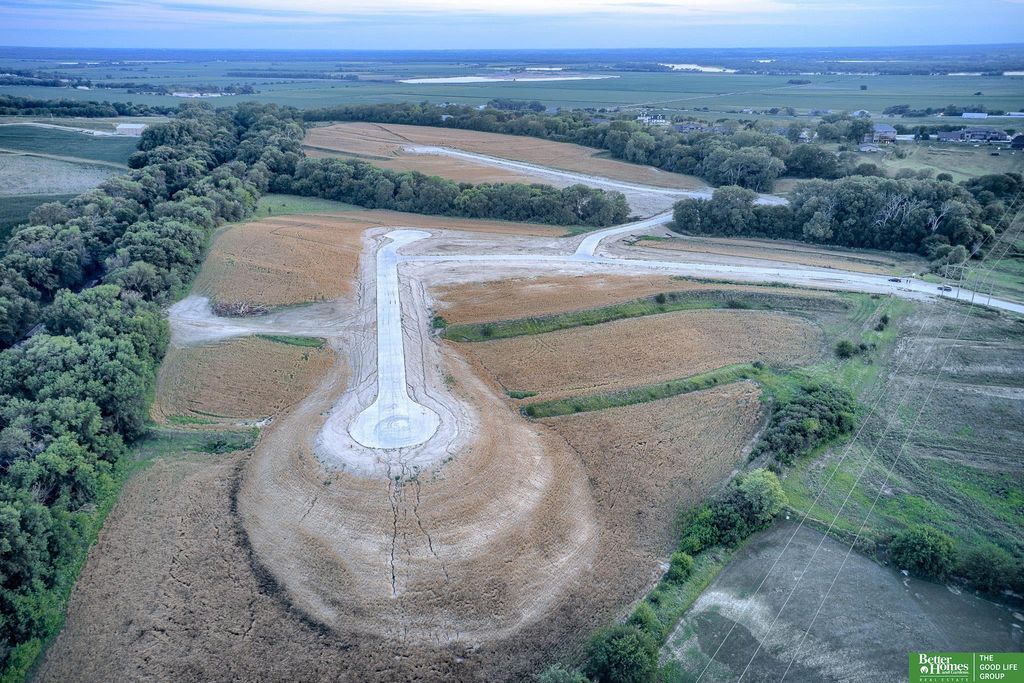 22525 Crestline Circle, Gretna, NE 68028