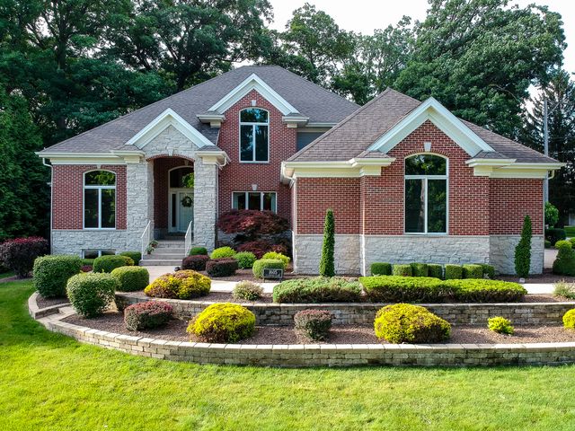 1605 Waterford Place, Bourbonnais, IL 60914