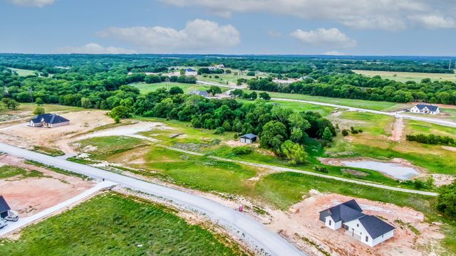 129 Aslan Road, Poolville, TX 76487