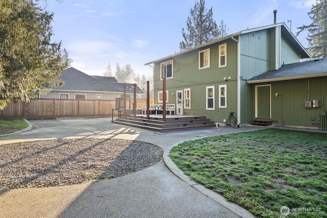 17346 Topaz Loop SE, Yelm, WA 98597