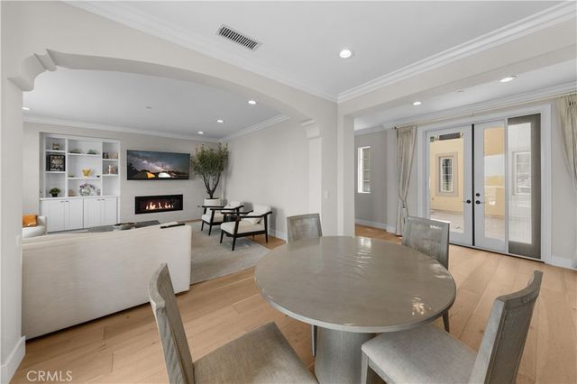 33 Trumpet Vine, Irvine, CA 92603