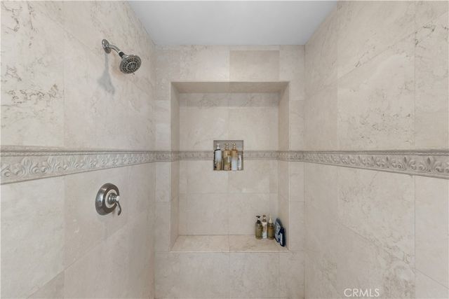 33 Trumpet Vine, Irvine, CA 92603