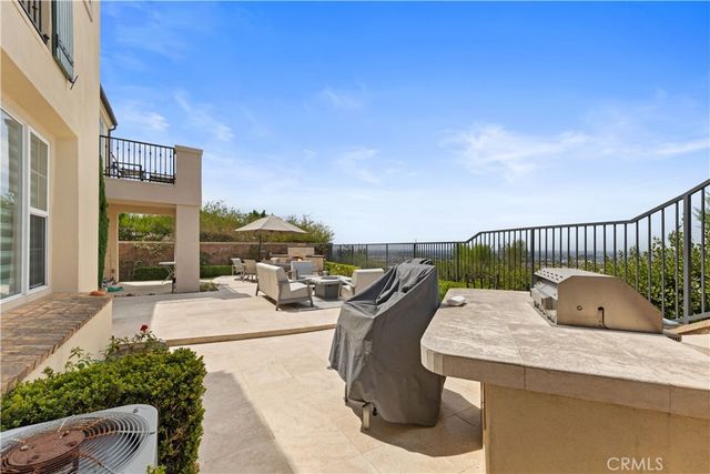 33 Trumpet Vine, Irvine, CA 92603