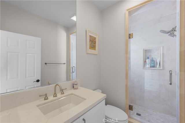 33 Trumpet Vine, Irvine, CA 92603
