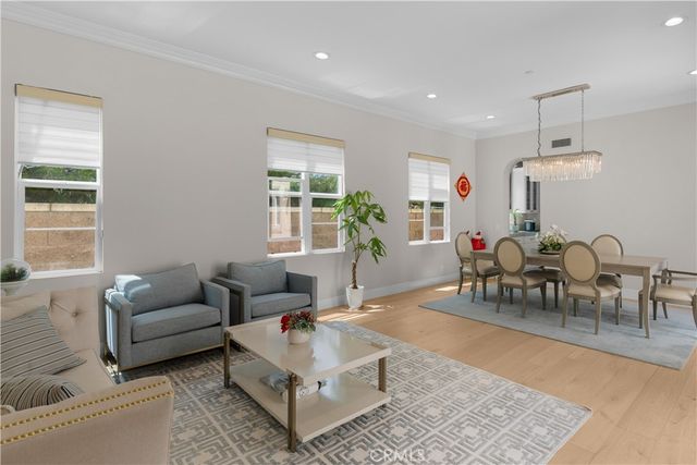 33 Trumpet Vine, Irvine, CA 92603