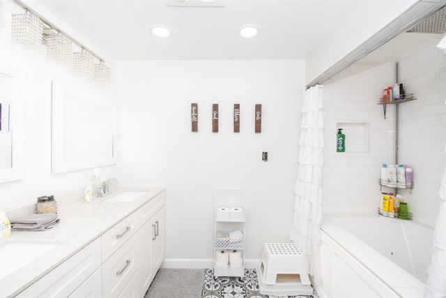 2008 E Riverside Drive, Warsaw, IN 46582