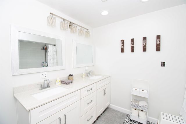 2008 E Riverside Drive, Warsaw, IN 46582