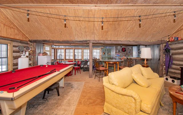 2008 E Riverside Drive, Warsaw, IN 46582