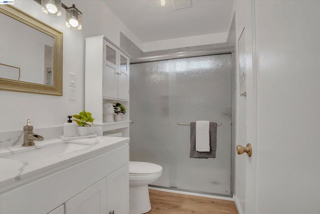 513 F St, Union City, CA 94587