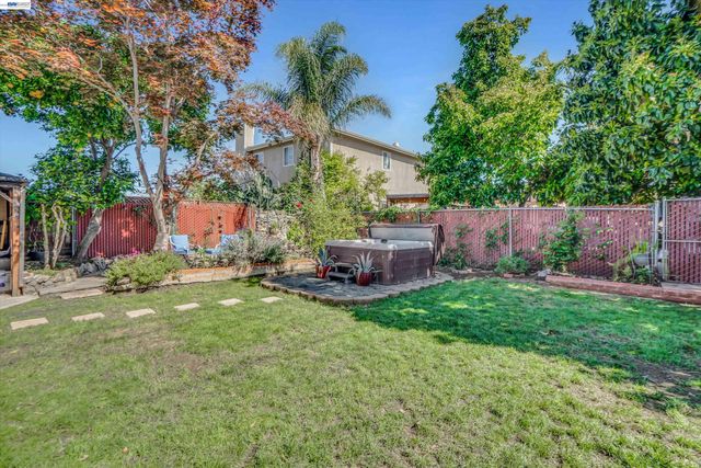 513 F St, Union City, CA 94587