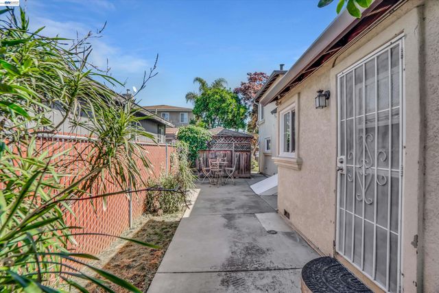 513 F St, Union City, CA 94587