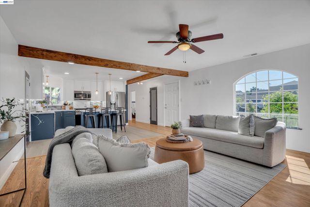 513 F St, Union City, CA 94587