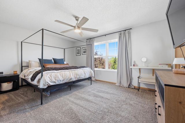 2894 Clover Ridge Drive, Chaska, MN 55318