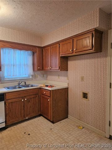 2670 Rivercliff Road, Fayetteville, NC 28301