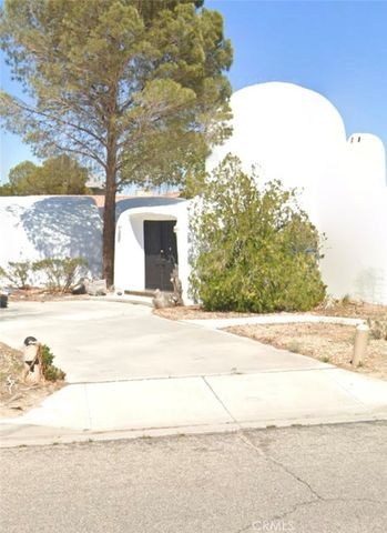 26325 Edgewater, Helendale, CA 92342