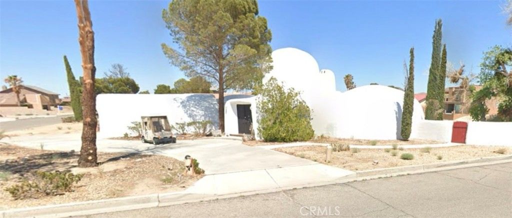 26325 Edgewater, Helendale, CA 92342