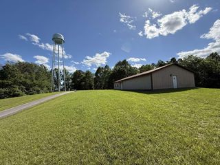 1111 Dudley Branham Road, Burkesville, KY 42717