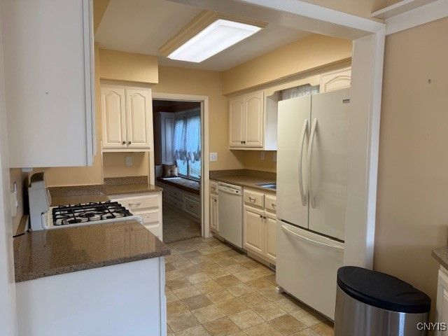 409 New Boston Street, Lenox, NY 13032
