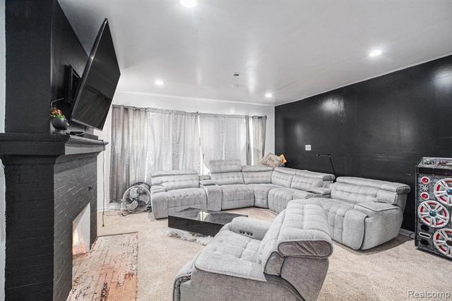 2269 Hazelwood Street, Detroit, MI 48206