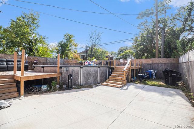 2269 Hazelwood Street, Detroit, MI 48206