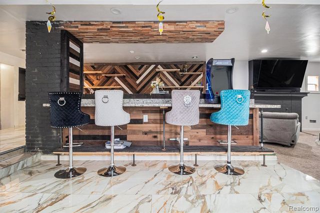 2269 Hazelwood Street, Detroit, MI 48206