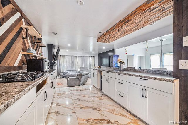 2269 Hazelwood Street, Detroit, MI 48206