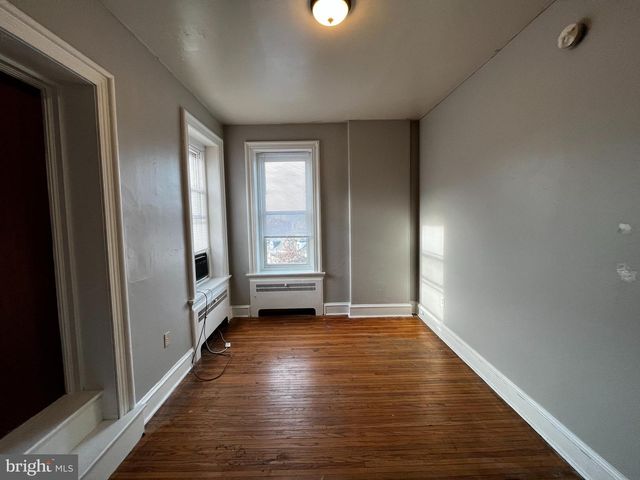1220 PERKIOMEN AVE, Reading, PA 19602