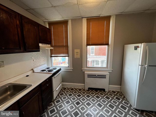 1220 PERKIOMEN AVE, Reading, PA 19602