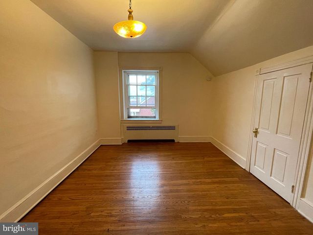 1220 PERKIOMEN AVE, Reading, PA 19602