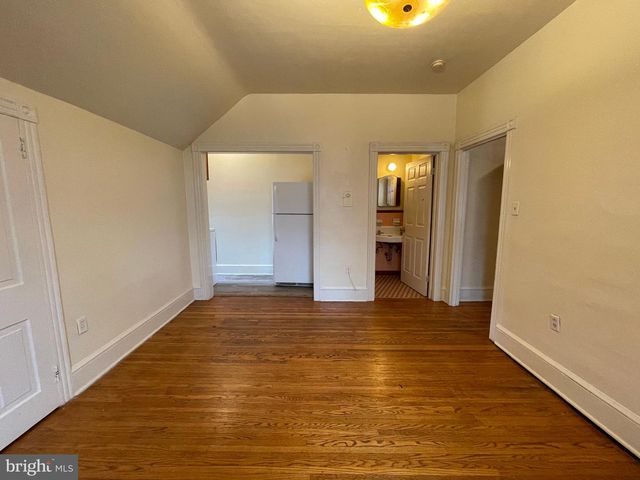 1220 PERKIOMEN AVE, Reading, PA 19602