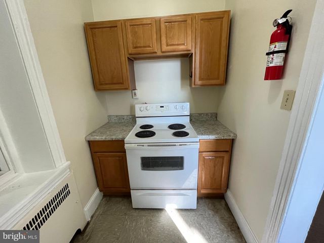1220 PERKIOMEN AVE, Reading, PA 19602
