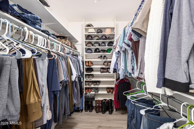 560 W TOPEKA Drive, Wickenburg, AZ 85390