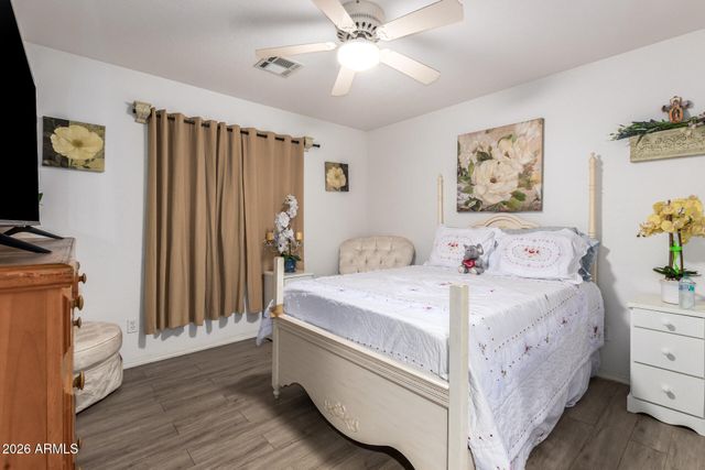 560 W TOPEKA Drive, Wickenburg, AZ 85390