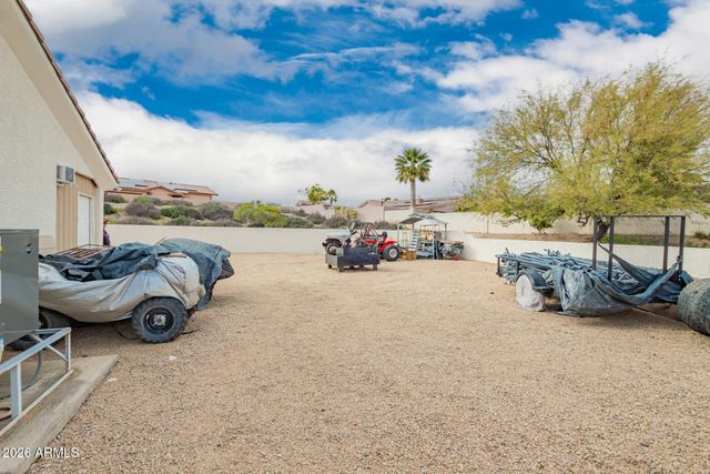 560 W TOPEKA Drive, Wickenburg, AZ 85390