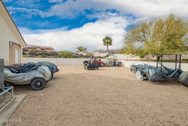 560 W TOPEKA Drive, Wickenburg, AZ 85390