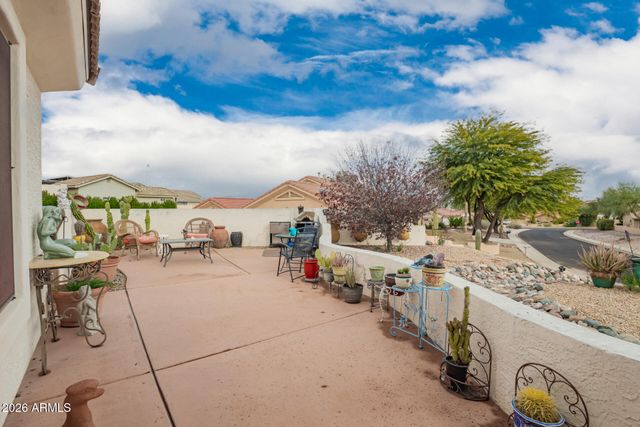 560 W TOPEKA Drive, Wickenburg, AZ 85390
