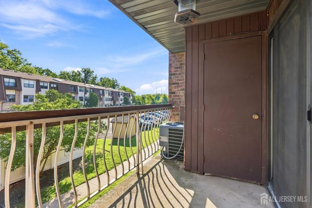 1728 Raspberry Court, Edison, NJ 08817