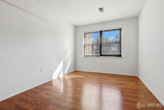 1728 Raspberry Court, Edison, NJ 08817