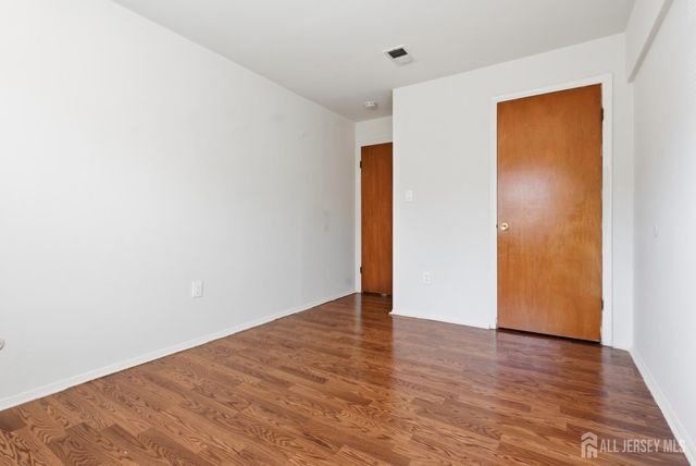 1728 Raspberry Court, Edison, NJ 08817
